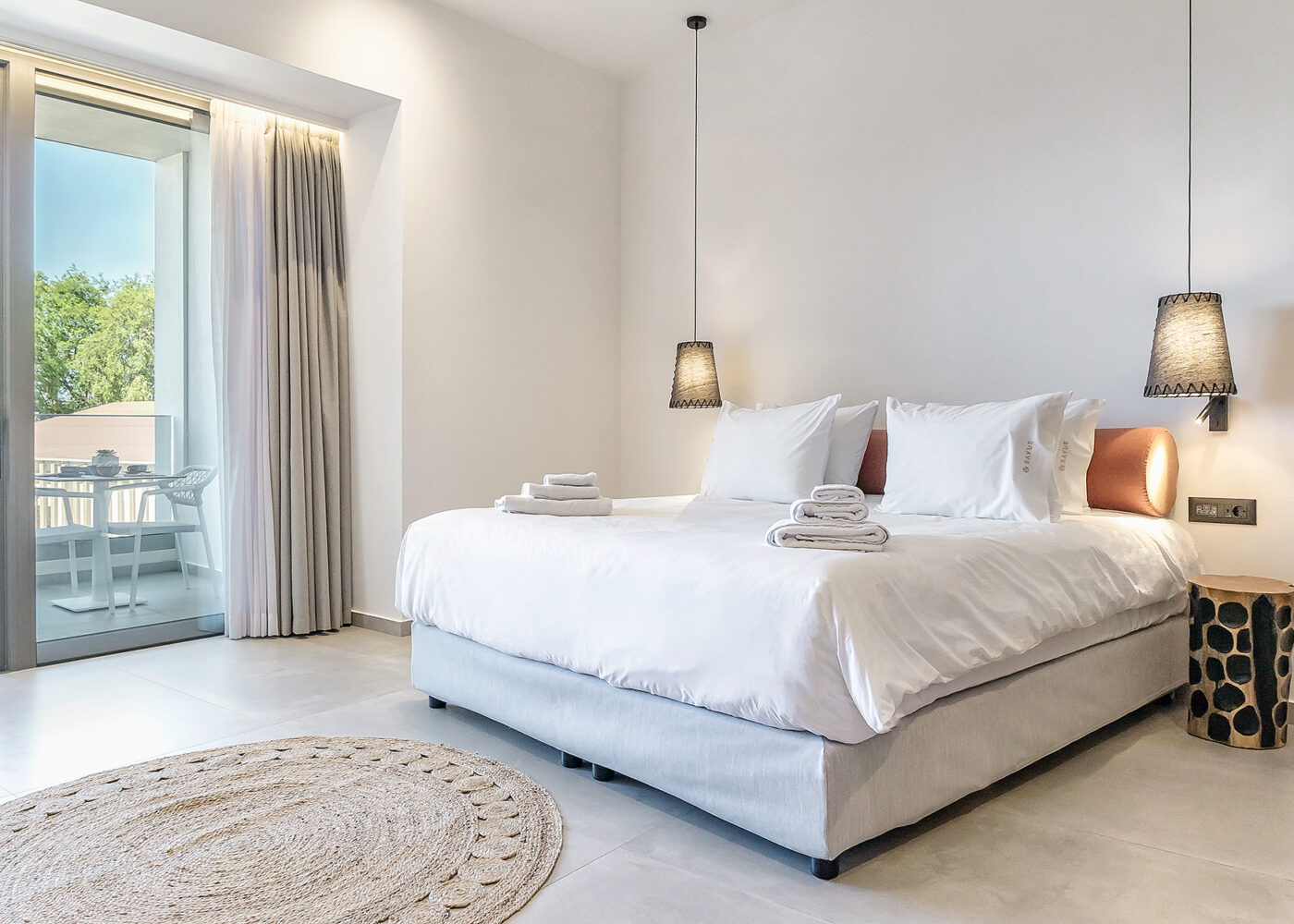 BEDROOMS-2 BEDROOMS-2