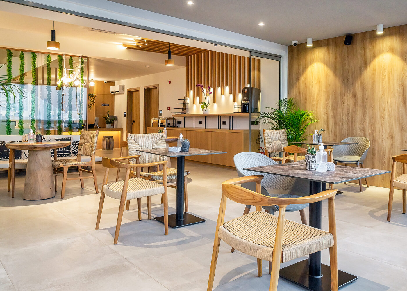 RESTAURANT-5 RESTAURANT-5