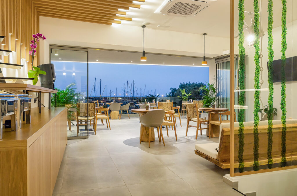 RESTAURANT-6